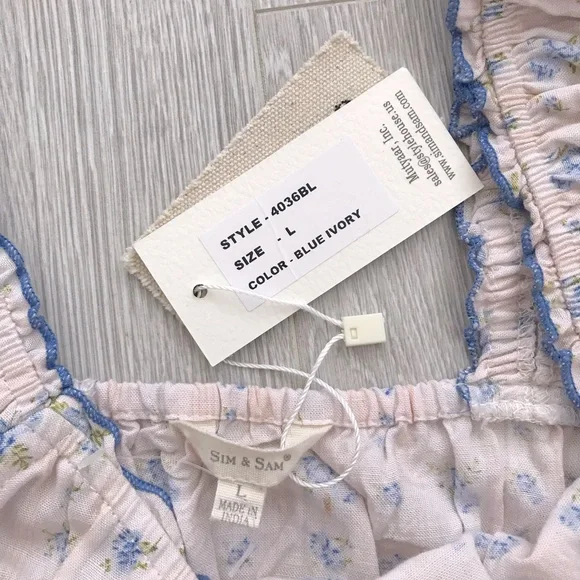 Sim & Sam Floral Ruffle Blouse - Picture 3 of 5